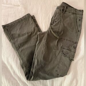 American Eagle Outfitters Green Cargo Pants